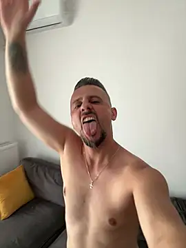 Chat XXX en directo de InsaneMattt