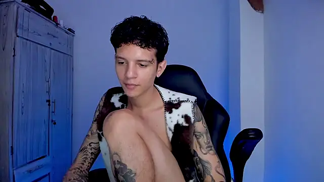 tylerrnova 라이브 XXX 채팅