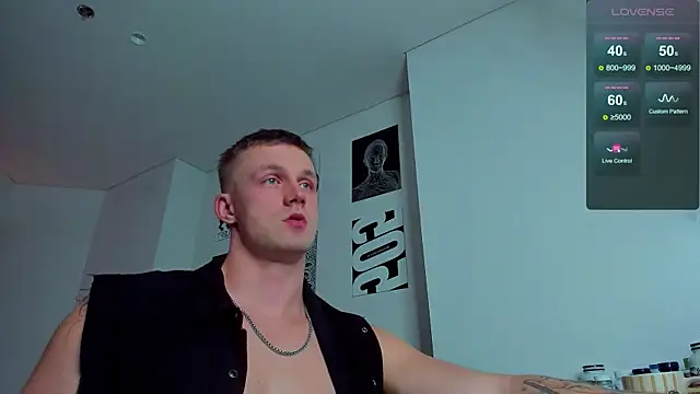 Samuel_Andrew Adlı Modelin Canlı XXX Sohbeti