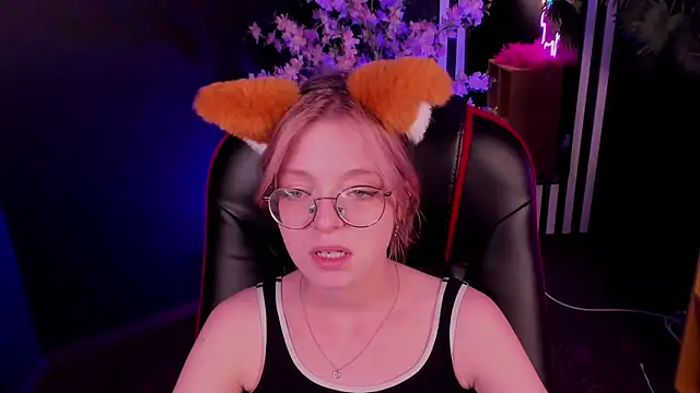 Živý XXX chat FoxxyyPolly