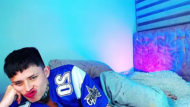 Chat +18 de _justinmoon2 ao vivo