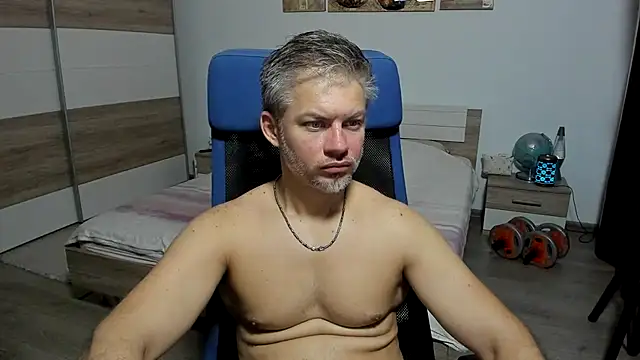 Pokazy przed kamerką – RobbyShawz