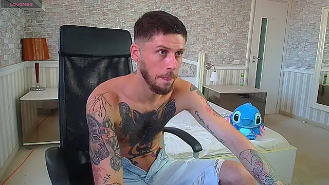 JonahShaw Live XXX-chat