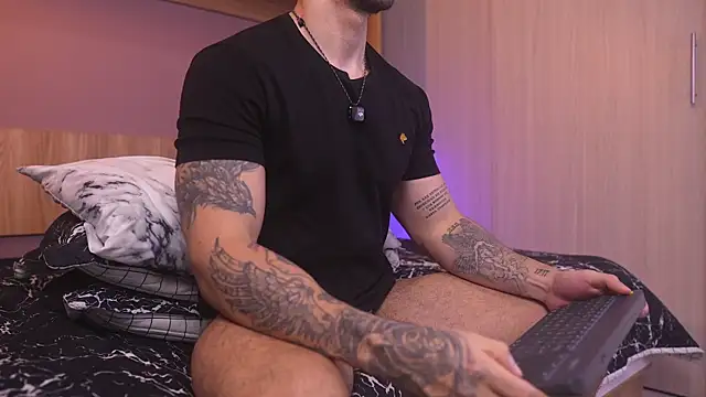 Chat XXX ao vivo de alejovolkov