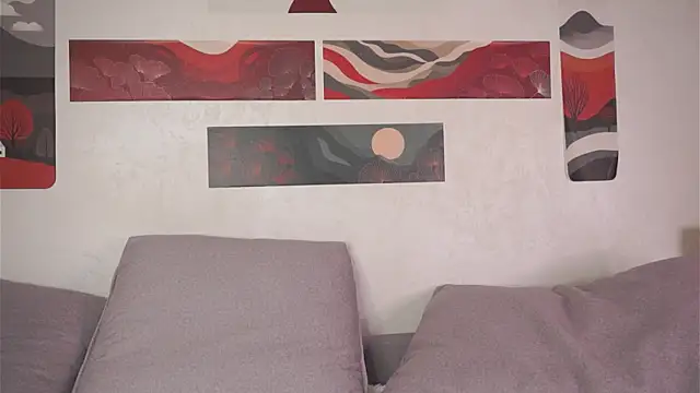 MiaThaine's Live XXX Chat