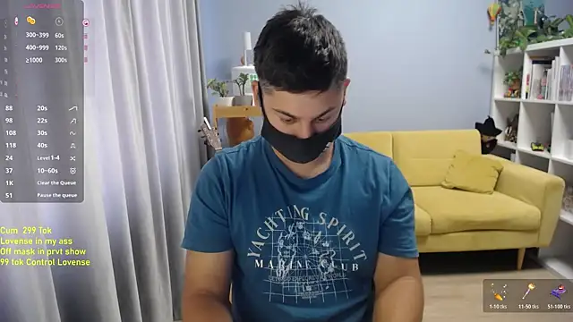 Živý XXX chat Tomguys