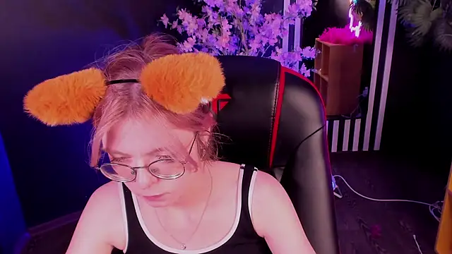FoxxyyPolly Live XXX Chat