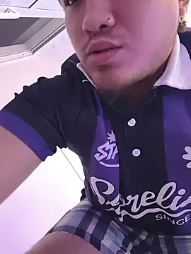 juanmechanic_ Chat XXX in diretta