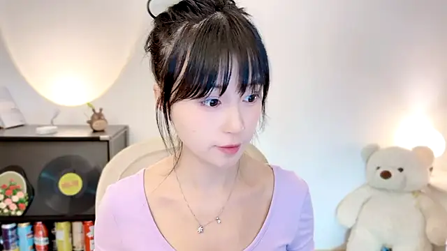Onechestnut's Live XXX Chat
