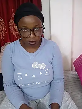 دردشة YummyBoobs_ الجنسية المباشرة