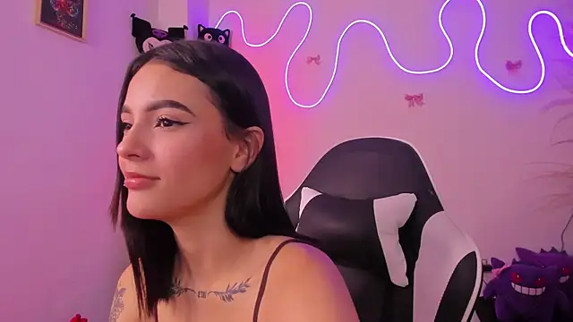 دردشة CarolineEvanss_11 الجنسية المباشرة