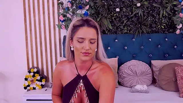 Chat XXX en directo de CherryMuse_