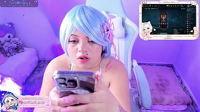 Ahri_Elderwood Chat XXX in diretta