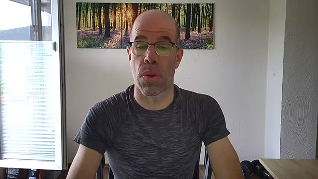 DaddyHarry_MatureStallion Chat XXX in diretta
