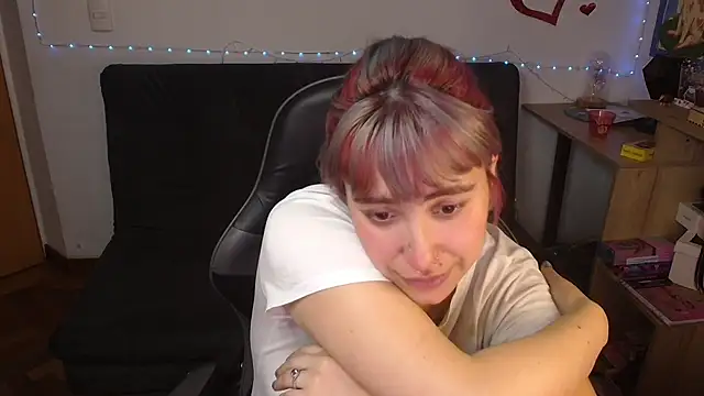 Czat XXX na żywo – Miacatsito3