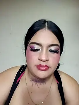 NatashaaBerry Adlı Modelin Canlı Sohbet Odası
