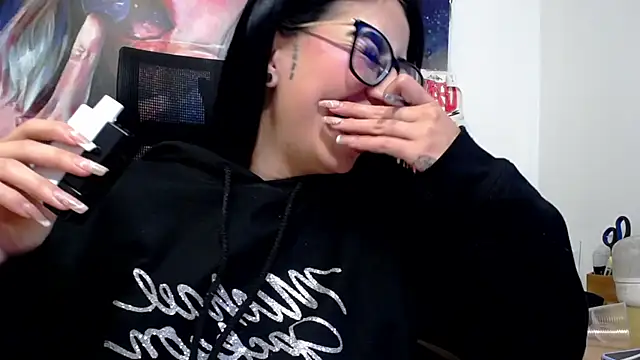 Sala de chat en directo de SCARLETT_INK_