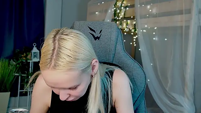 Chat XXX en directo de MaoqiBeverly