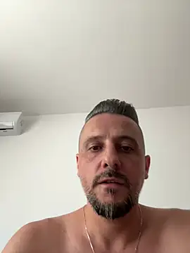 Chat XXX ao vivo de InsaneMattt