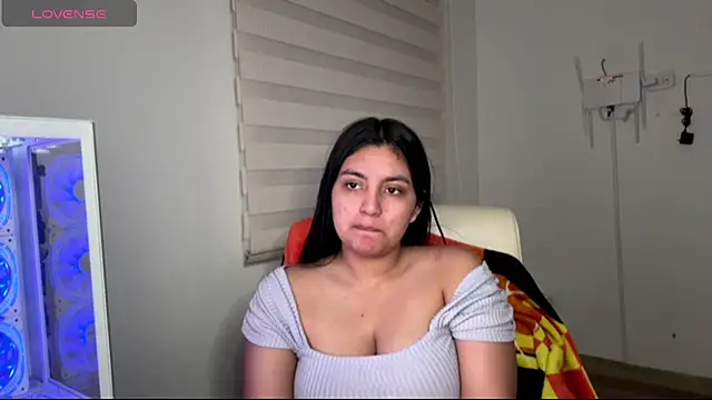 cloe_small Chat XXX live