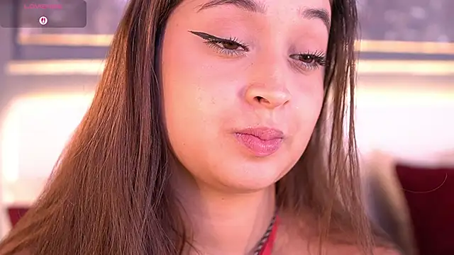 MiaKay1 Live XXX-chat