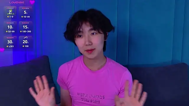 HeejinWang Adlı Modelin Canlı XXX Sohbeti