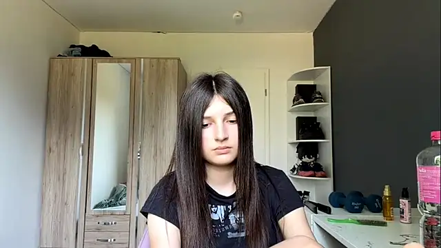 SpanishRooter Chat XXX live
