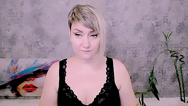 Djullia – Live XXX-chat