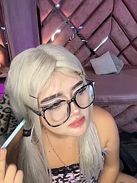 Chat XXX ao vivo de lya_nekko_