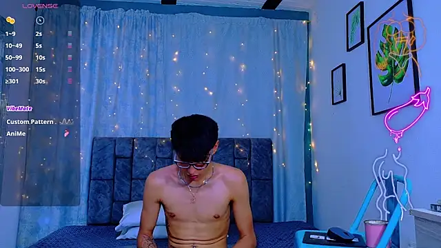 NicolasTorrez Adlı Modelin Canlı XXX Sohbeti