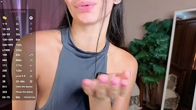 MioFlare's Live XXX Chat