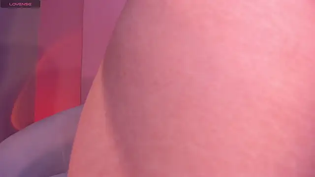 TiffannySins' Live XXX Chat