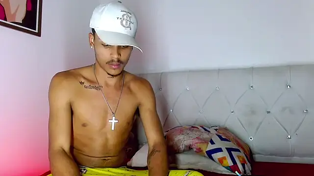 Chat +18 de Angel_foxc13 ao vivo