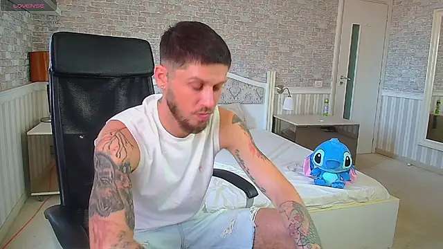 JonahShaw 现场XXX聊天