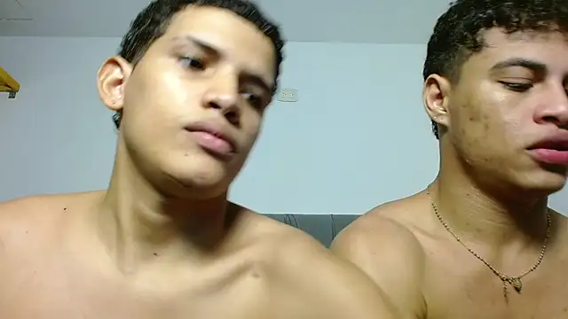 XXX chat uživo modela Jose_And_Daniel