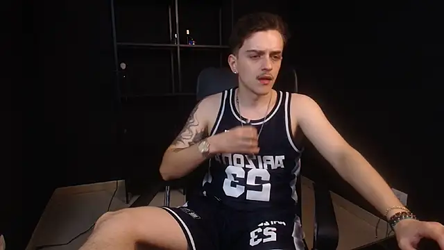 Czat XXX na żywo – FelixStarkk