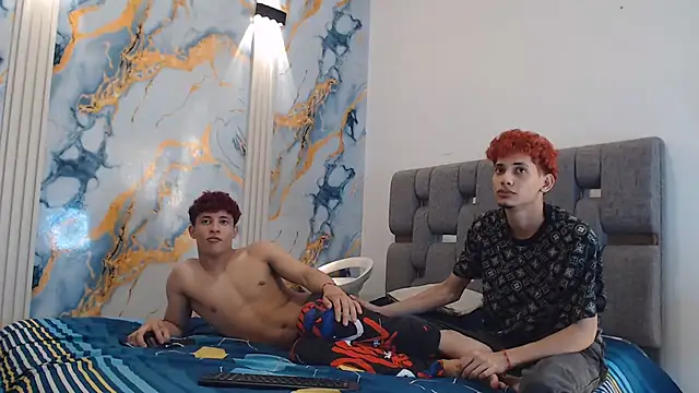 Chat +18 de YOUNG_BOYS_HELL ao vivo