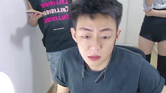a1102683782 Show Webcam
