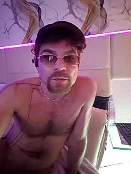 Chat +18 de EnricoNetto ao vivo