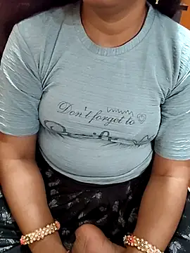צ'אט XXX בשידור חי של O_My_GoodnesS