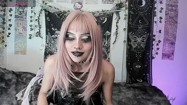 GothKitten666 লাইভ XXX চ্যাট