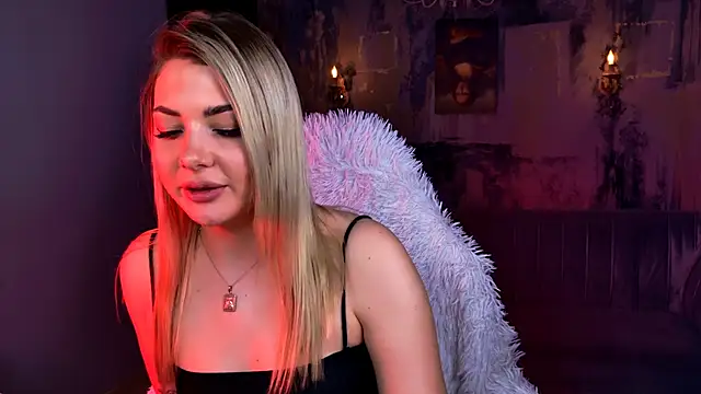 Chat XXX en directo de HyileyClark