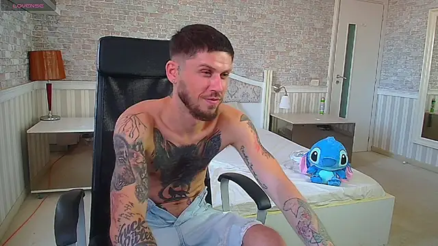 JonahShaw – Naživo XXX chat