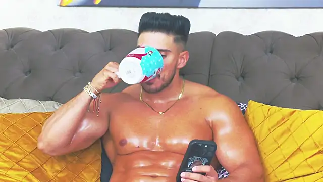 DustinKeent élő XXX-chatje