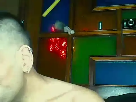 XXX chat uživo modela BrunoAlphaBR