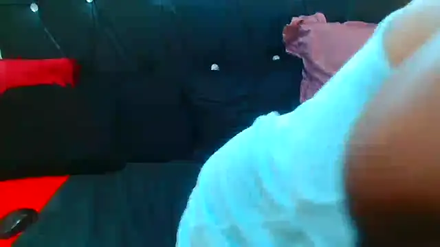 AfricanBigAssxx98's Live XXX Chat