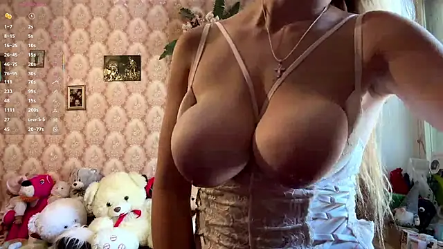 Avrora_Mur_'s Live XXX Chat
