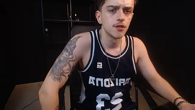 Živý XXX chat FelixStarkk