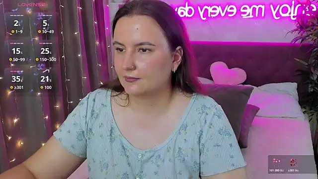 FeralPeach XXX чат на живо