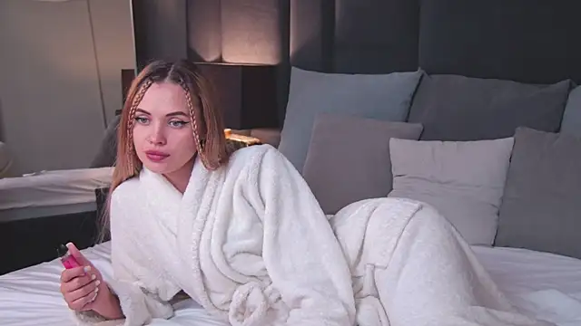 AnnaSpacey XXX чат на живо